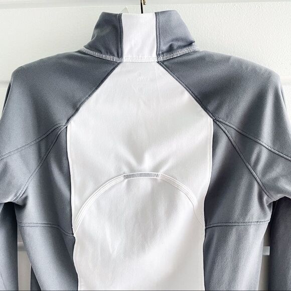 Athleta Running Wild 1/2 Zip White & Grey Pullover Sweatshirt Top XS - Picture 6 of 12
